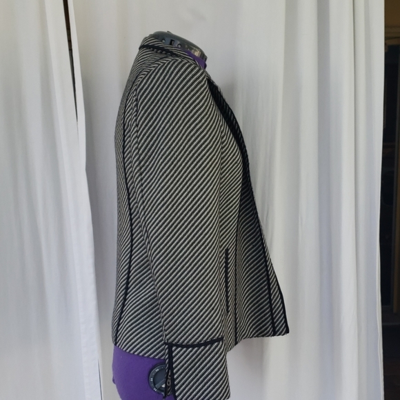 Chico’s Black/White Tweed Retro Jacket Coat - Picture 4 of 5